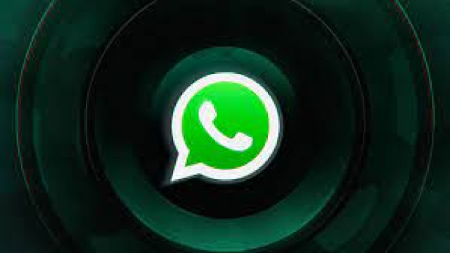 WhatsApp Fixed Sticker Sharing Bug